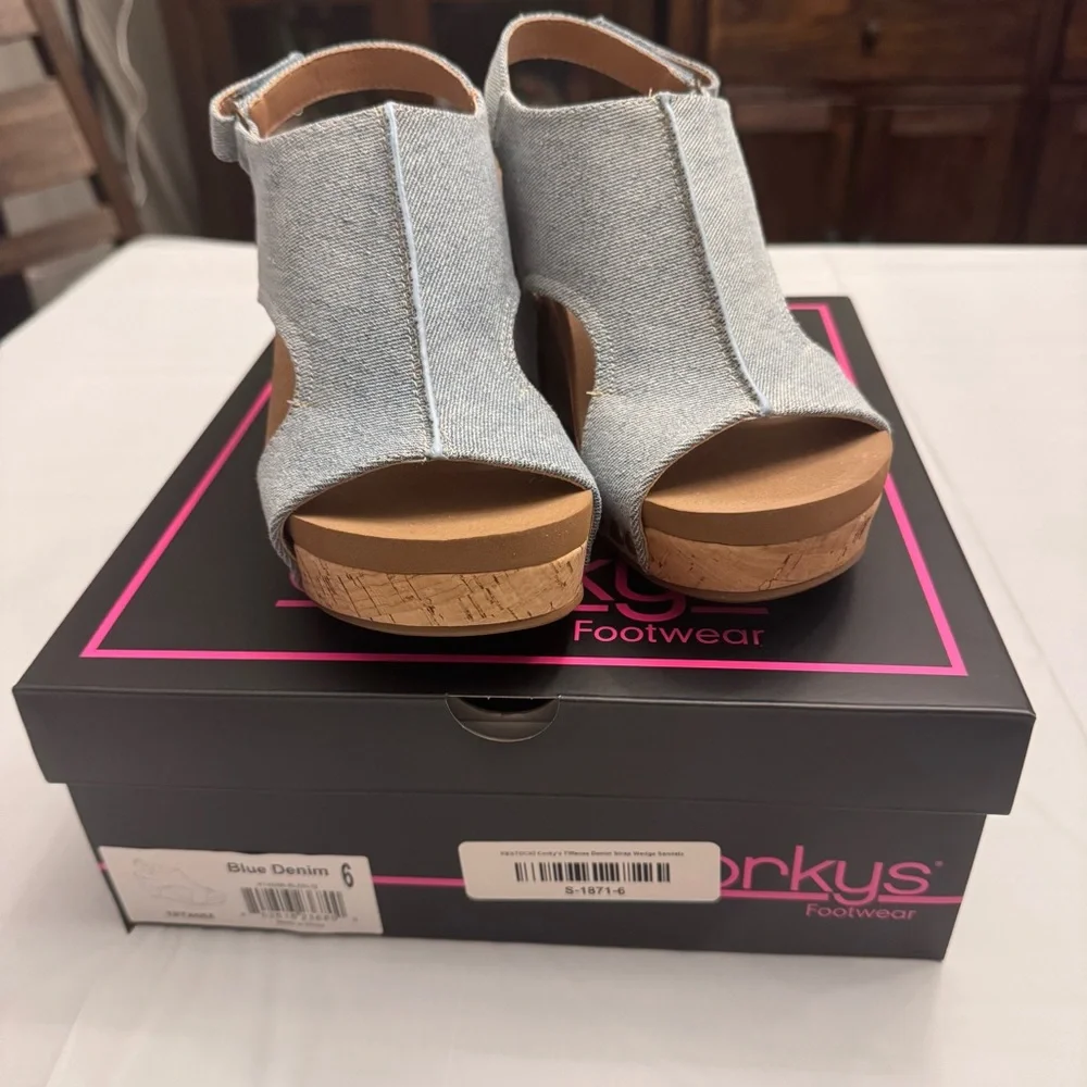 Corkys light denim